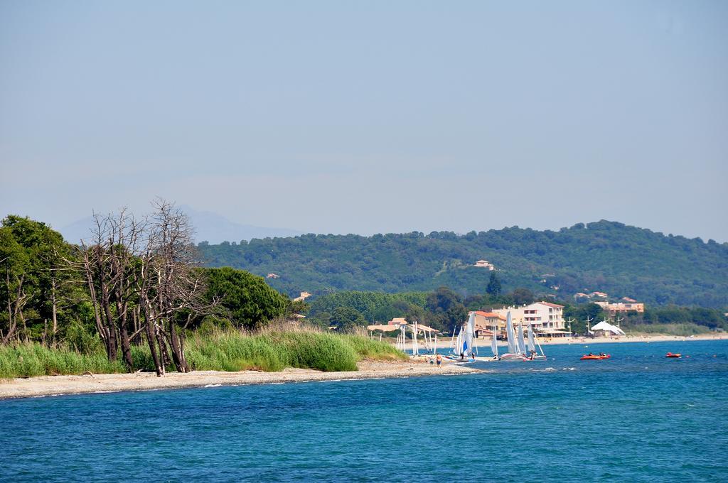 Sole E Mare Aparthotel Santa-Maria-Poggio  Exterior photo