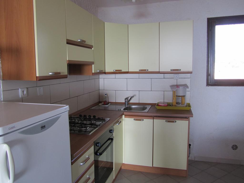 Sole E Mare Aparthotel Santa-Maria-Poggio  Room photo